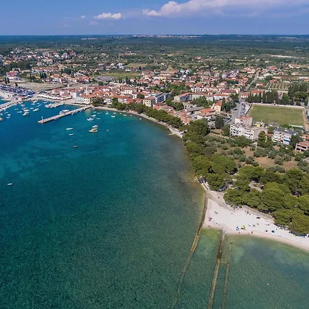 Дом отдыха Beautiful In Valbandon With Wifi